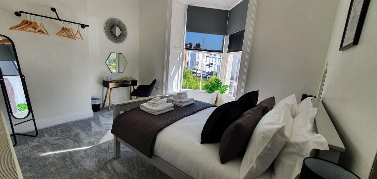 House Retreat Apartment *
